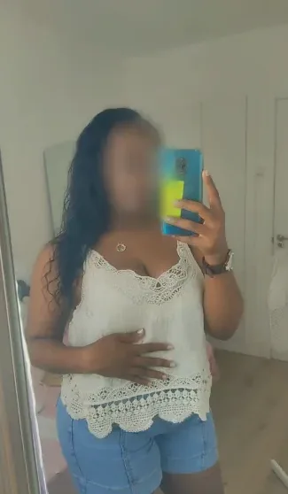Camilla, 34 anni